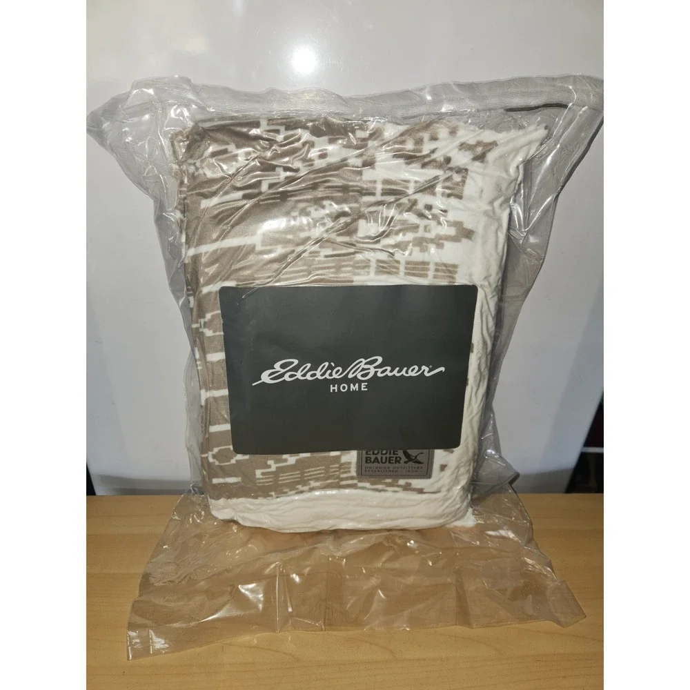 Eddie Bauer‎ Throw Blanket Sherpa Fleece Cozy San Juan Oyster Beige 50